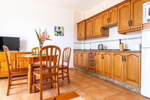 Apartamentos Los Quiqueres Puerto del Carmen  Bagian luar foto